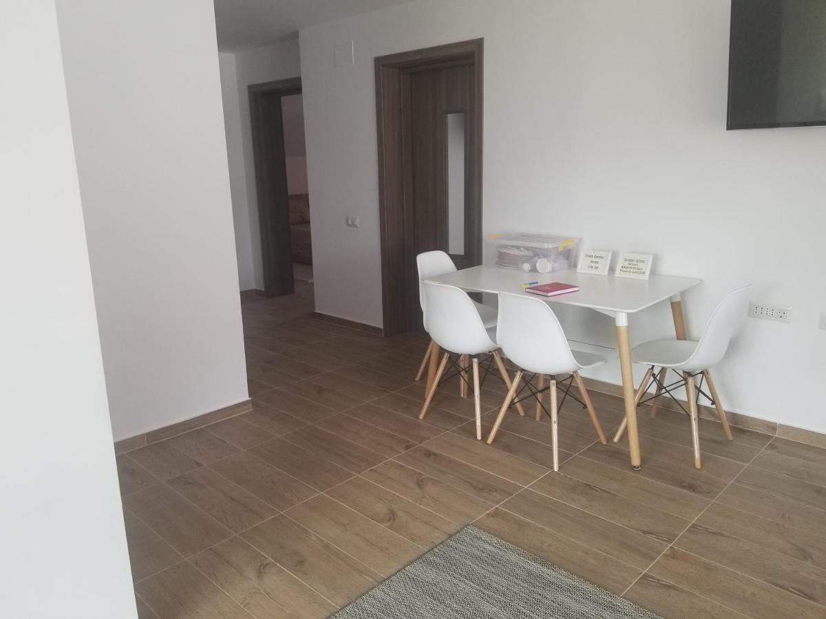 Autentic Adorabil Apartment Albestii Paminteni Exterior foto